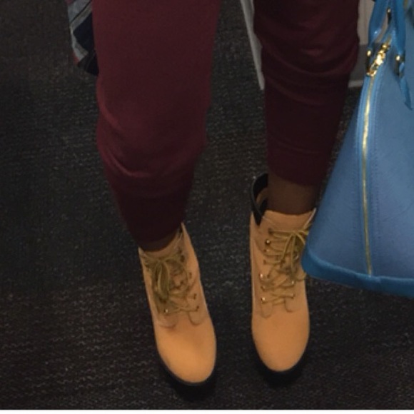 Shoes tannish, orangish