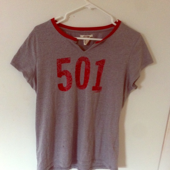 Grey & Red Levi's T-Shirt