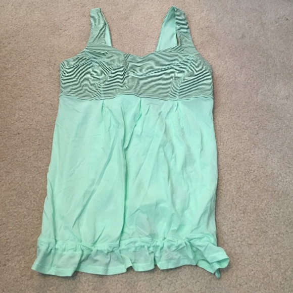 Lululemon real running tank 8