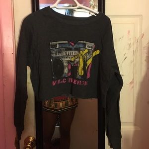 Cropped MTV sweater