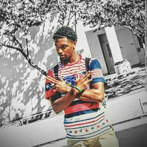 Meet your Posher, Troy