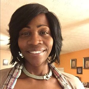 Meet your Posher, Tonya