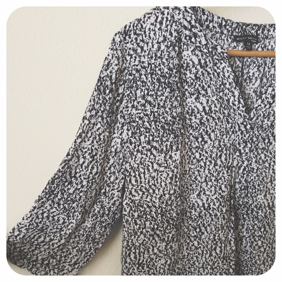 Willi Smith Tops - Abstract silky blouse