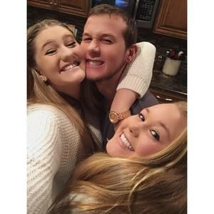 Meet your Posher, Camrie