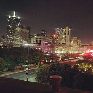 Meet your Posher, Dustin