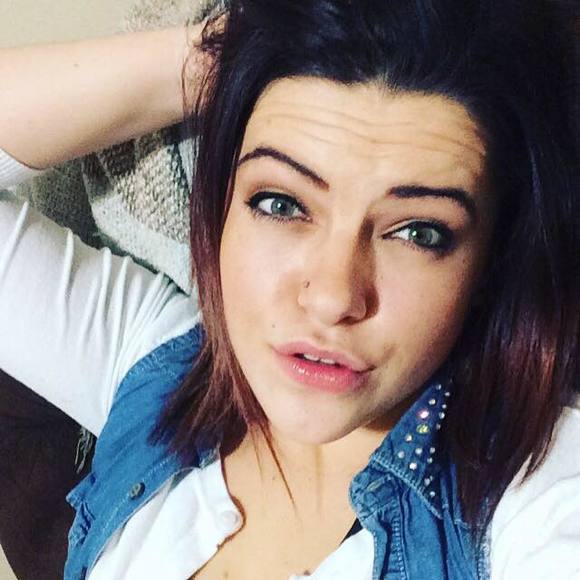 Meet your Posher, Kenzi