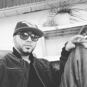 Meet your Posher, Elliott