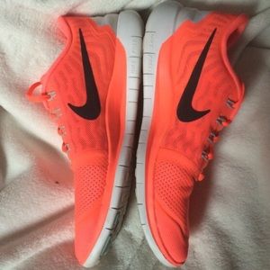 Nike free runs