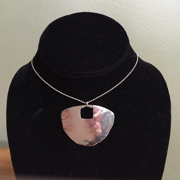 Big dreamer necklace.