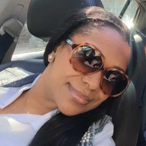 Meet your Posher, Jeneine - Picture 1 of 1