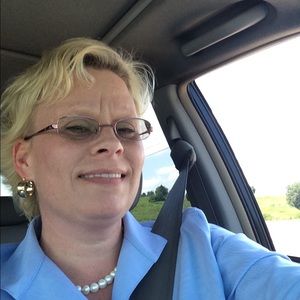 Meet your Posher, Cindy