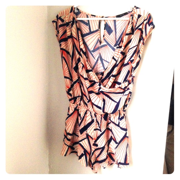 Patterned Romper - Picture 1 of 4