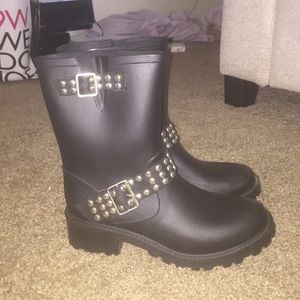 Steve Madden rain boots