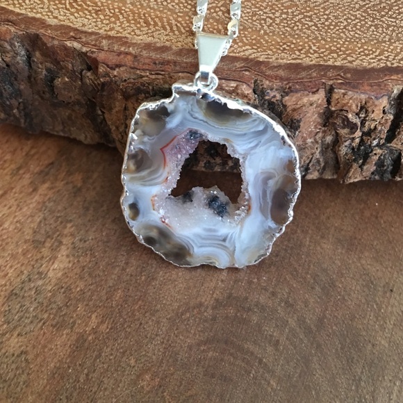💜bundled agate Druzy necklace - Picture 2 of 3