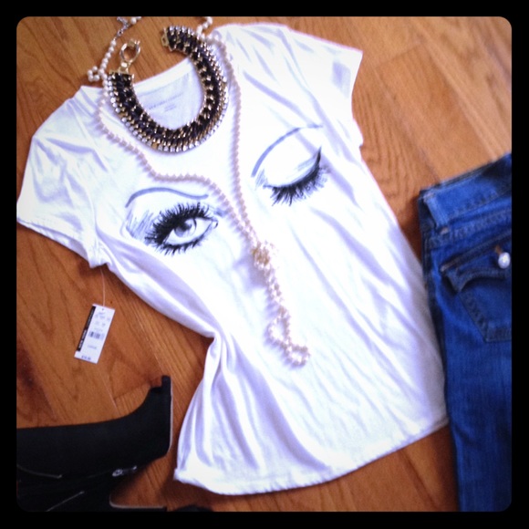New York & Company Tops - BNWT Fun White New York & Co Winking Eye Tee