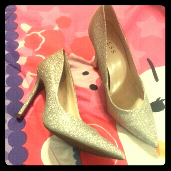 Guess Heels - Picture 1 of 4