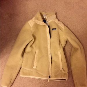 NEW WITH TAGS retro x Patagonia jacket. WOMENS M