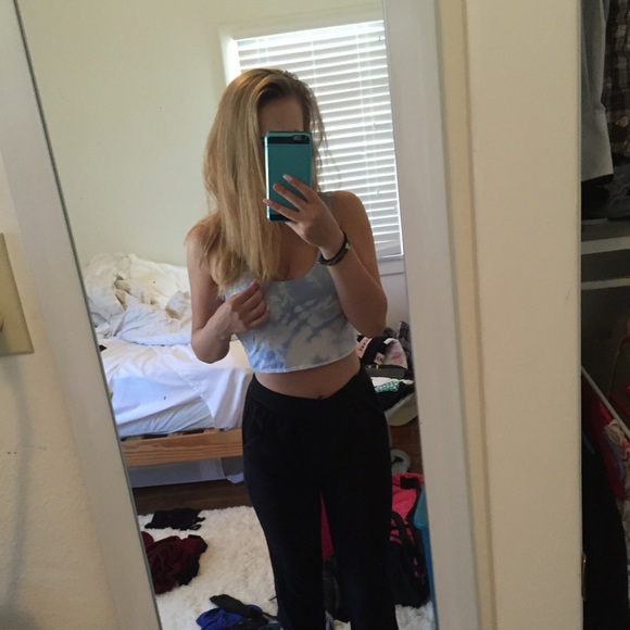 VS PINK the dye crop top
