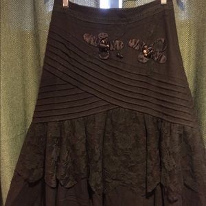 Chocolate brown skirt w/ lace and appliqué details