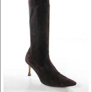 ⚡️SALE⚡️ Manolo Blahnik Suede Kitten Heel Boots