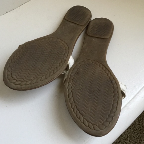 Mossimo white sandals. - Picture 2 of 2