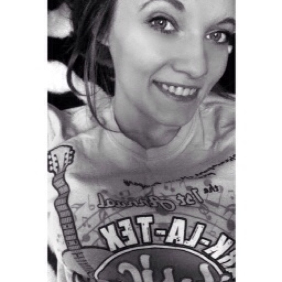 Meet your Posher, Emilly