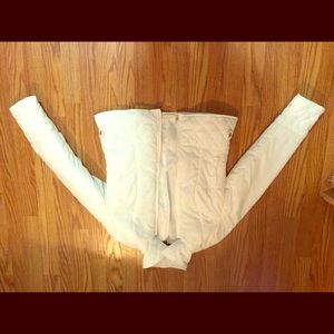 White jacket. Looks new! Size medium