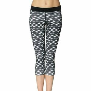 Nike relay Dri-fit printed crop legging tight fold