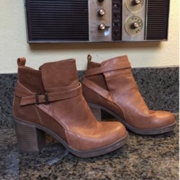 Rocket Dog caramel booties