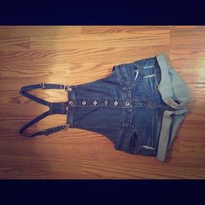 Never worn! Looks new! Size small