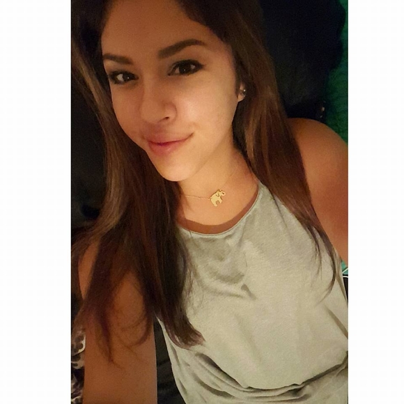 Meet your Posher, Karely - Picture 1 of 1