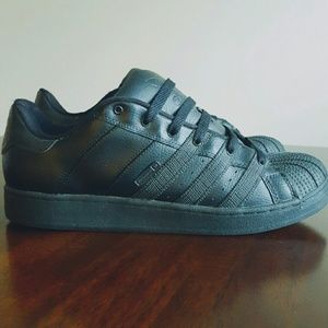 Men's Adidas Sneakers 👍