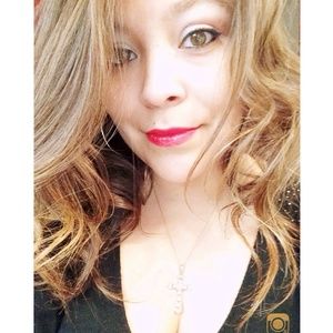 Meet your Posher, Marisa