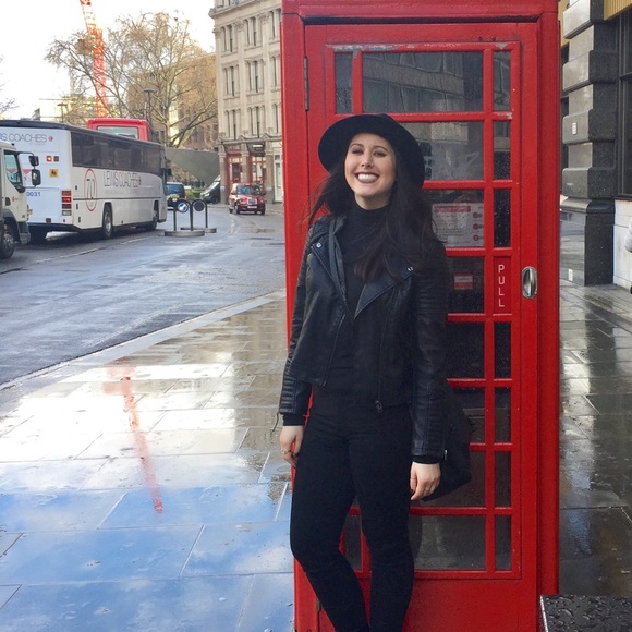 Meet your Posher, Kara - Picture 2 of 4