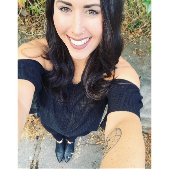 Meet your Posher, Kara - Picture 3 of 4