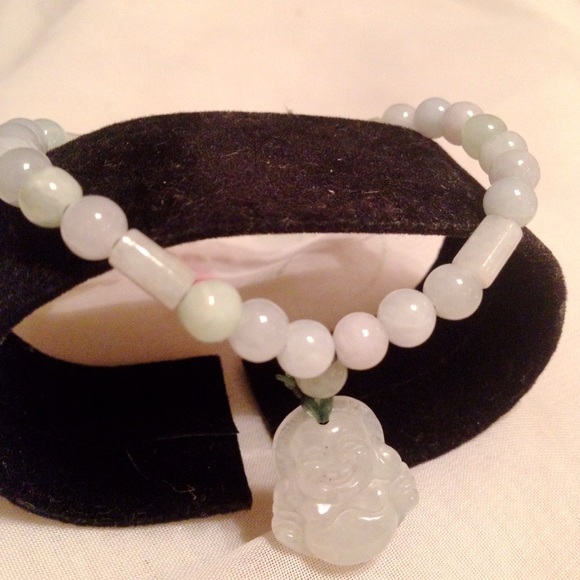 🌹This happy  Buddha bracelet is real jade🌹