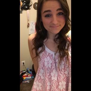 Meet your Posher, Liz