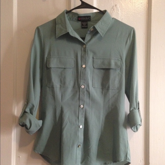 Light green button down top! - Picture 1 of 4