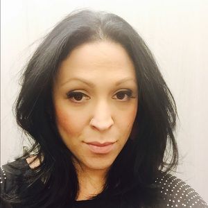 Meet your Posher, Cristina