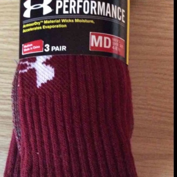 Men's under Armour socks