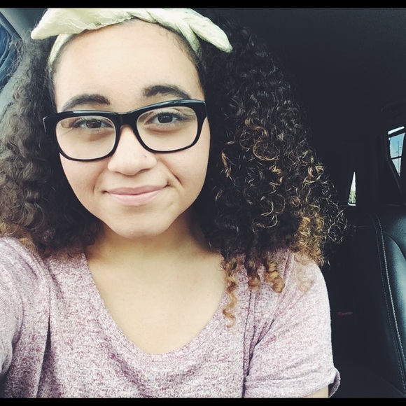 Meet your Posher, Gwendalis - Picture 2 of 4