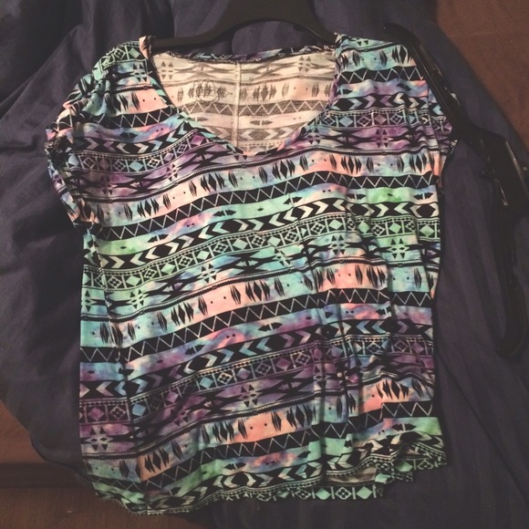 Multicolored shear material crop top.