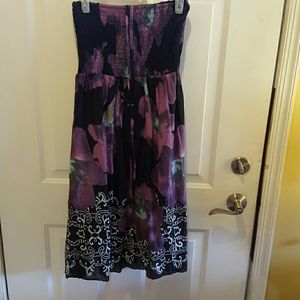 SUPER CUTE STRAPLESS DRESS "NWT"