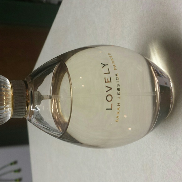 Sarah Jessica Parker Lovely 3.4oz perfume