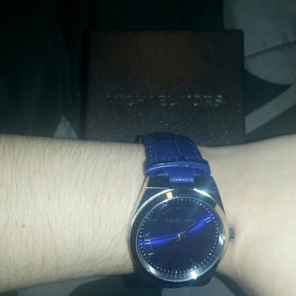 Mk watch