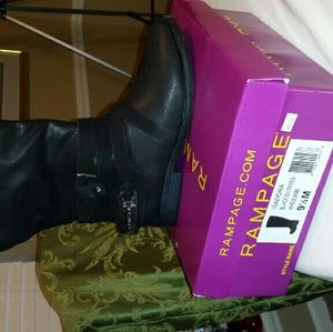 Women's fashion boots