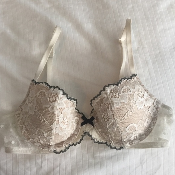 VS Demi Bra
