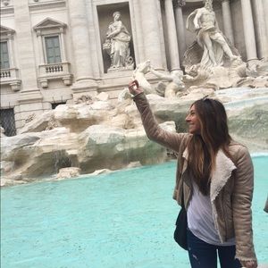 Meet your Posher, Alexa