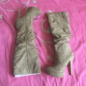 Gray high heel boots 💕