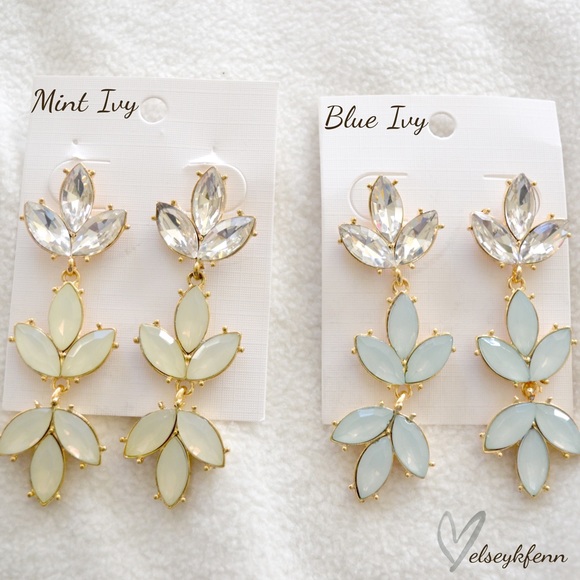 Mint Ivy • crystal dangle earrings - Picture 3 of 3
